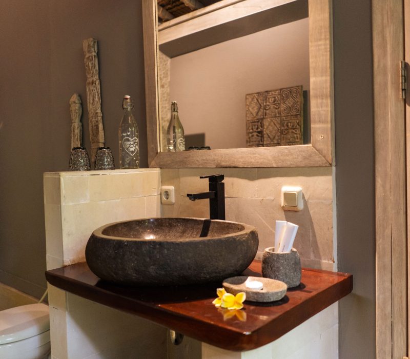 bathroom-maylie-bali-villa-7