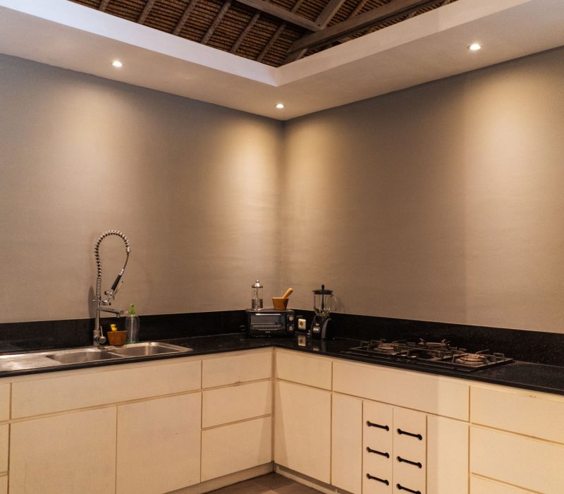 kitchen-maylie-bali-villa-2
